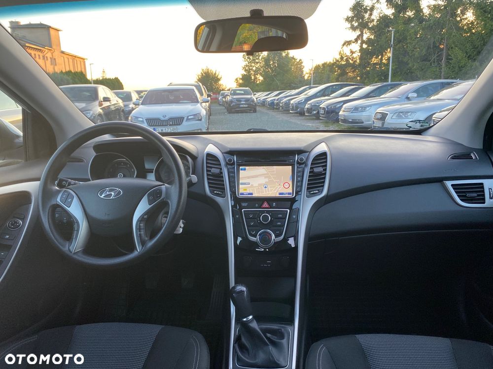 Hyundai i30 blue 1.4 Style - 29