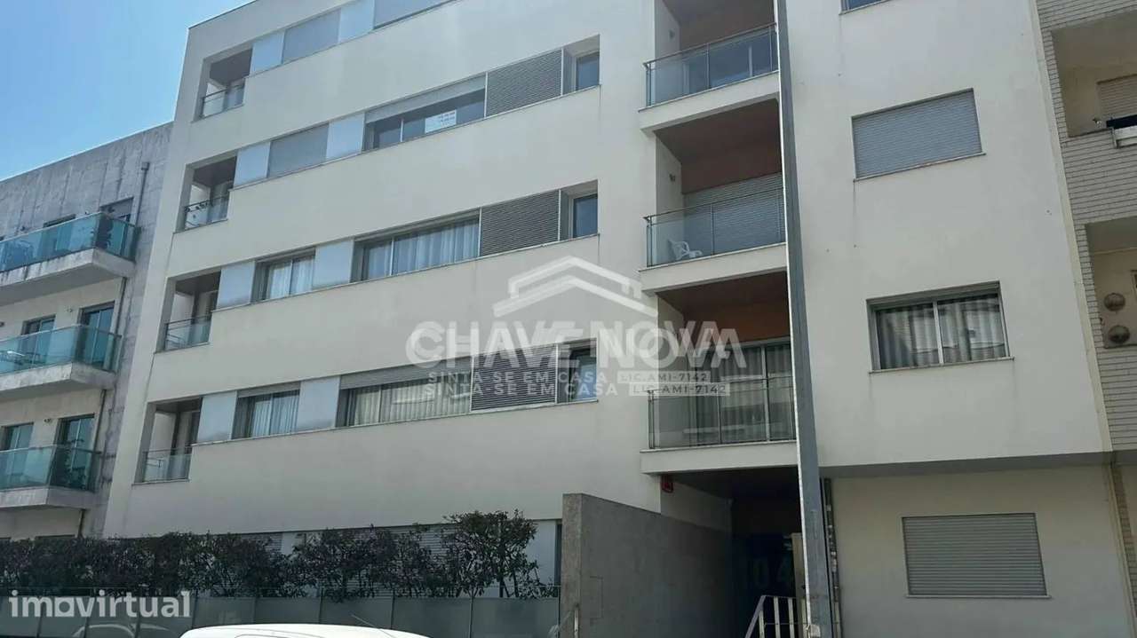 T1 Mobilado junto aos Caulinos c/ Lugar Garagem - Grande imagem: 2/13