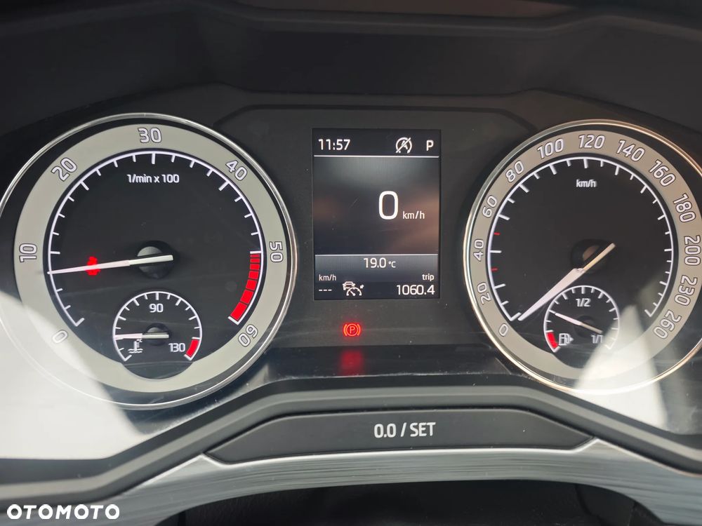 Skoda Superb 2.0 TDI SCR 4x4 Ambition DSG - 22