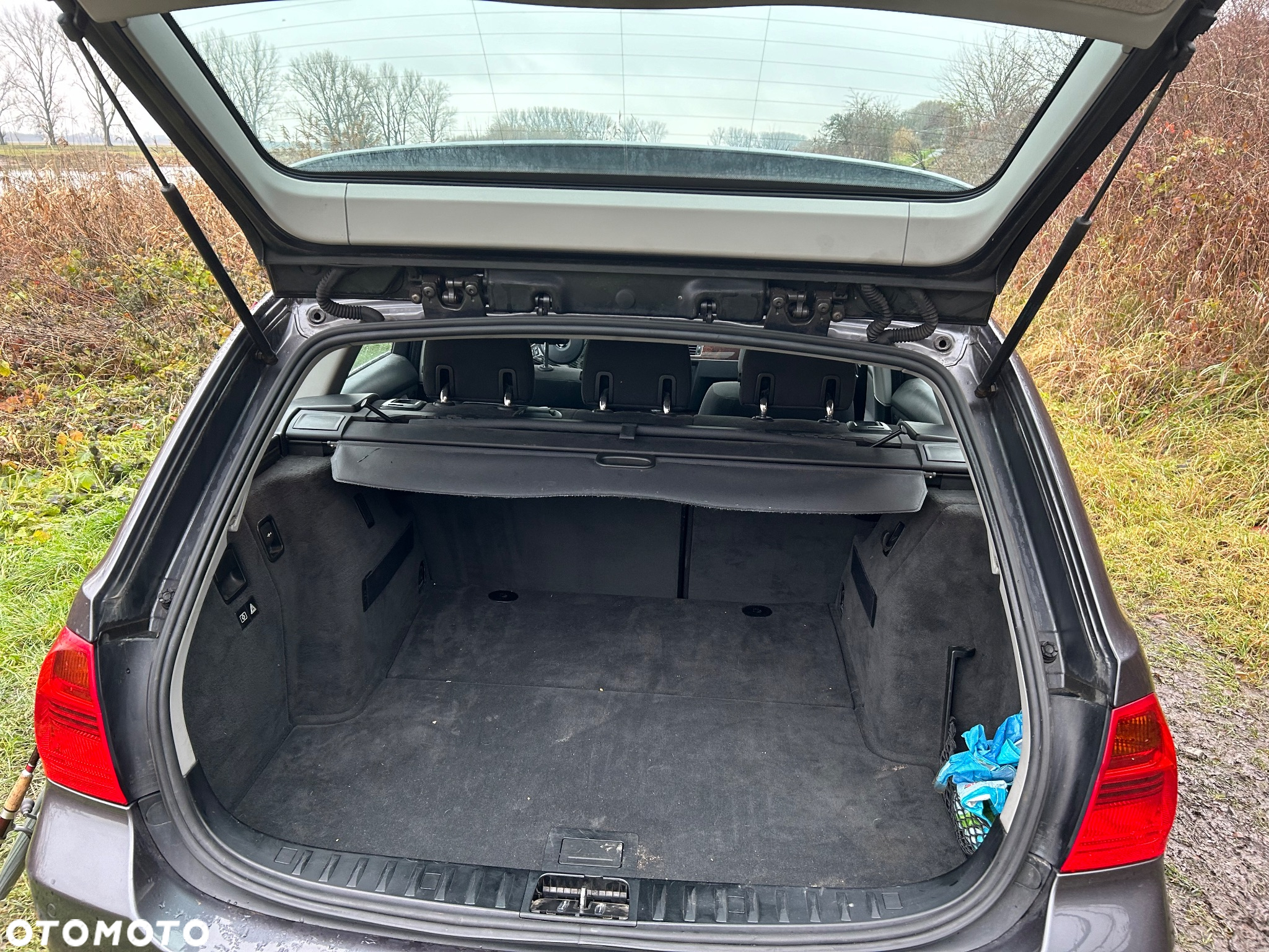 BMW Seria 3 325d - 15