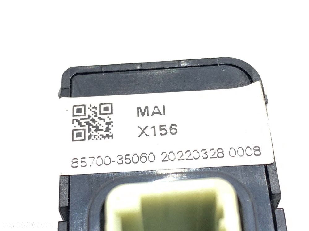 PANEL PRZEŁĄCZNIK  SSANGYONG TIVOLI 2015 - 2022 1.5 T-GDi 120 kW [163 KM] benzyna 2021 - 2022 - 5