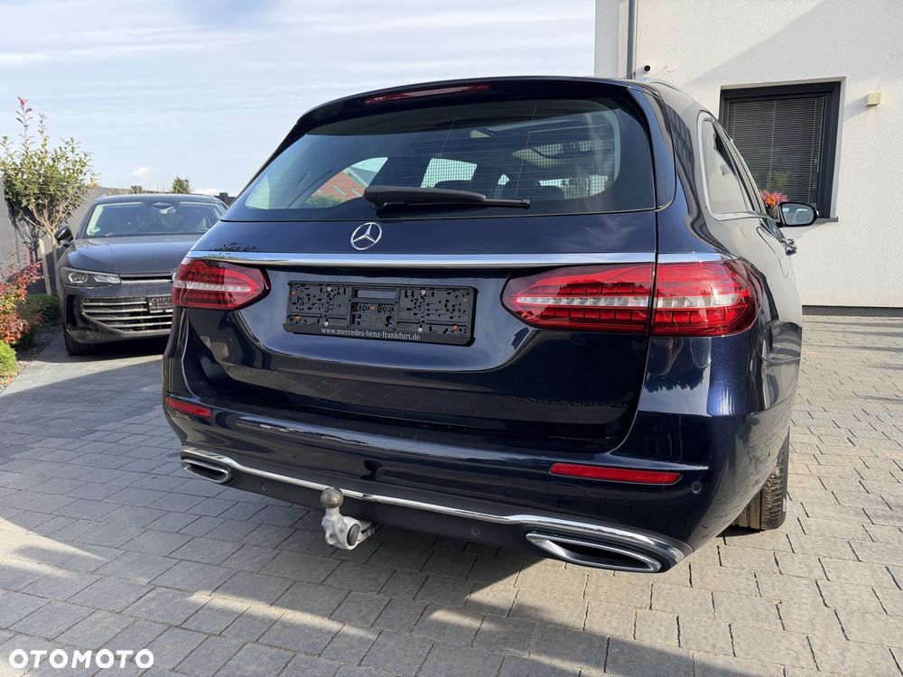 Mercedes-Benz Klasa E 220 d Avantgarde - 9