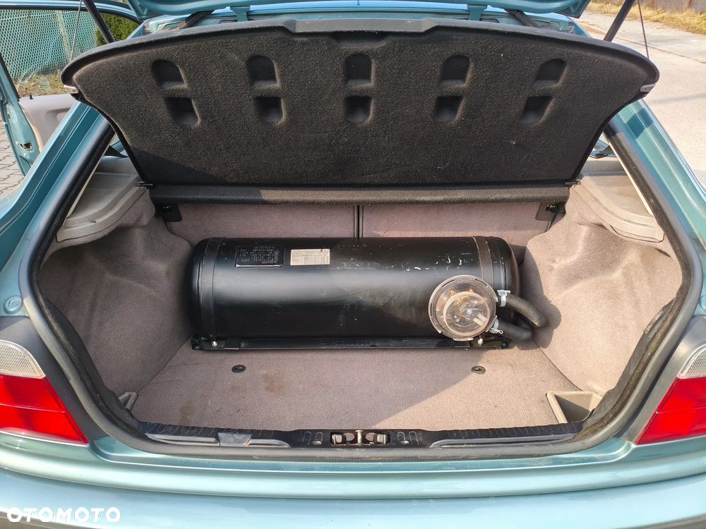 BMW Seria 3 - 22