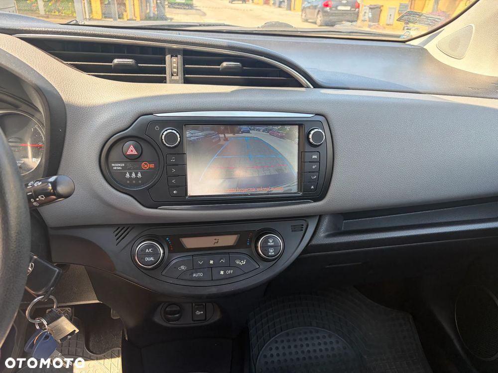Toyota Yaris 1.33 Premium - 15