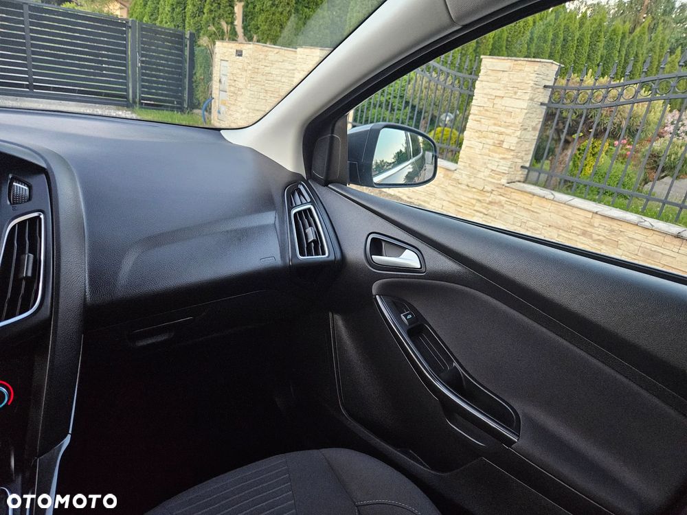 Ford Focus 1.6 TDCi DPF Titanium - 31
