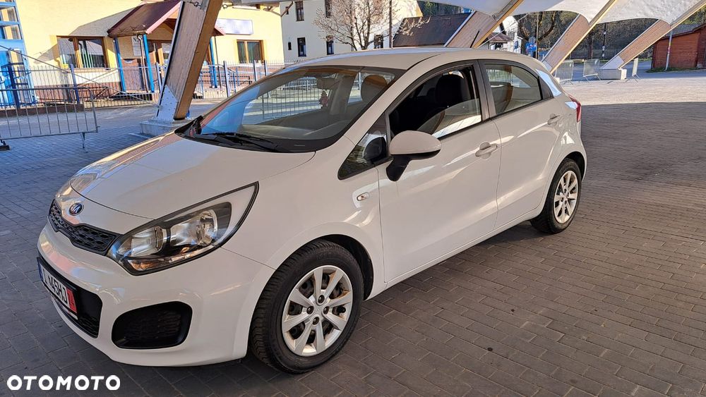 Kia Rio 1.2 Attract - 1