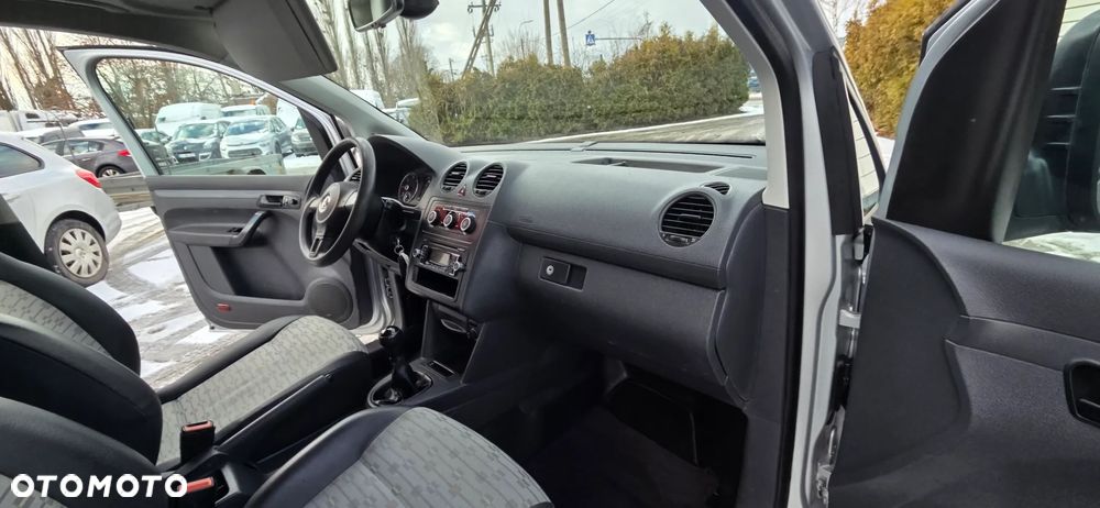 Volkswagen Caddy - 28