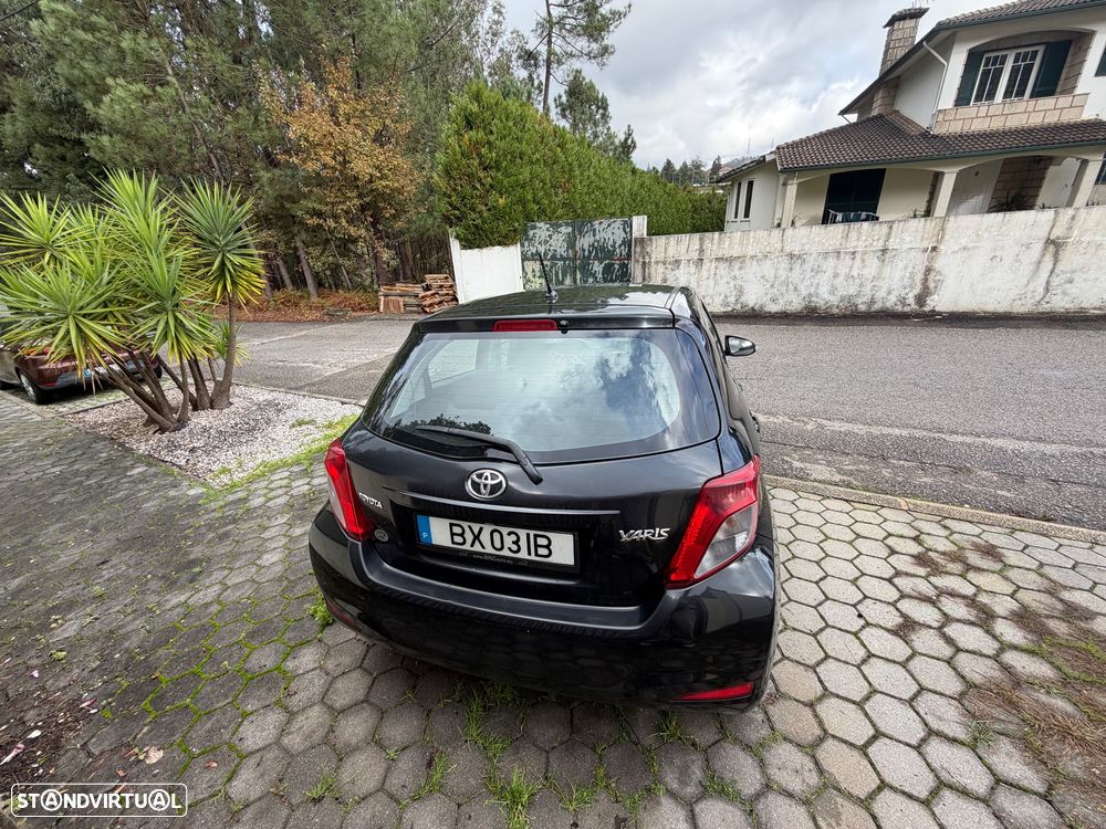 Toyota Yaris 1.4 D-4D Comfort+Navi - 6