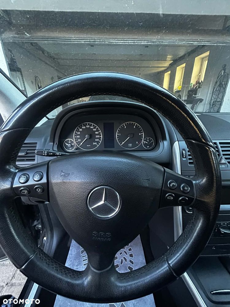 Mercedes-Benz Klasa A 180 CDI Autotronic Avantgarde Special Edition - 16