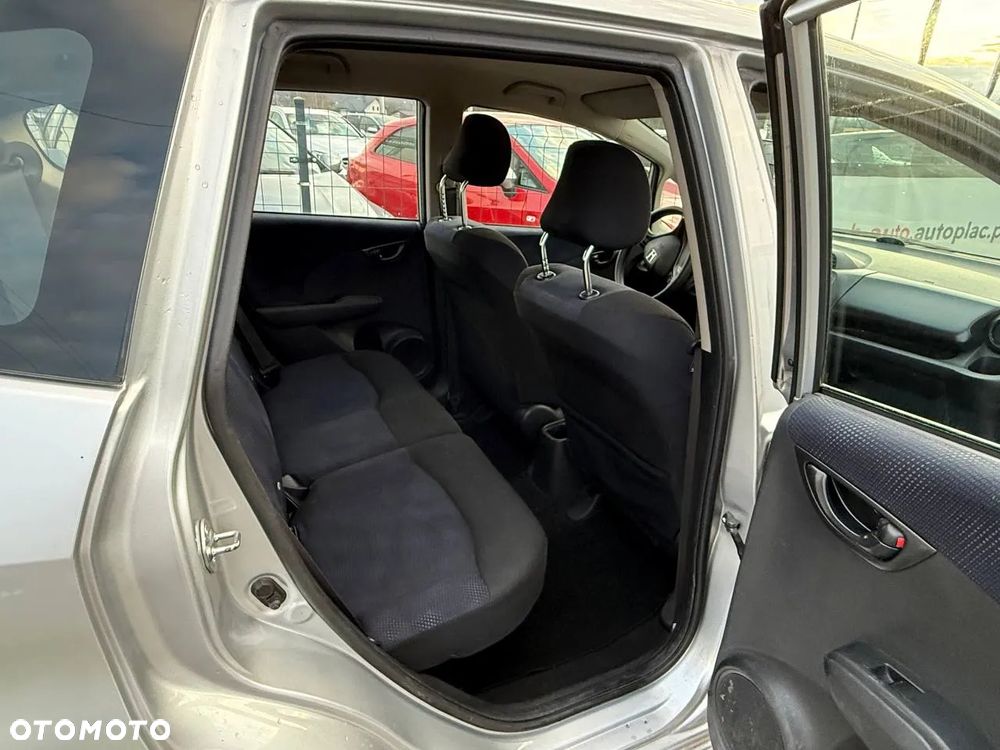 Honda Jazz 1.4 i-VTEC CVT Trend - 28