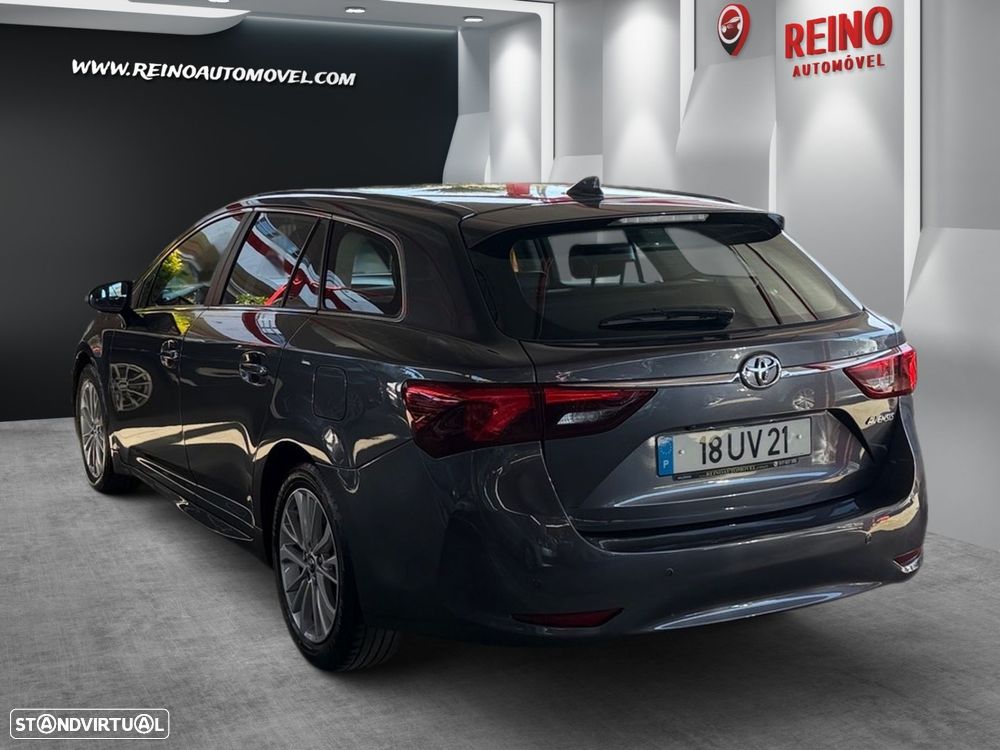 Toyota Avensis SW - 4