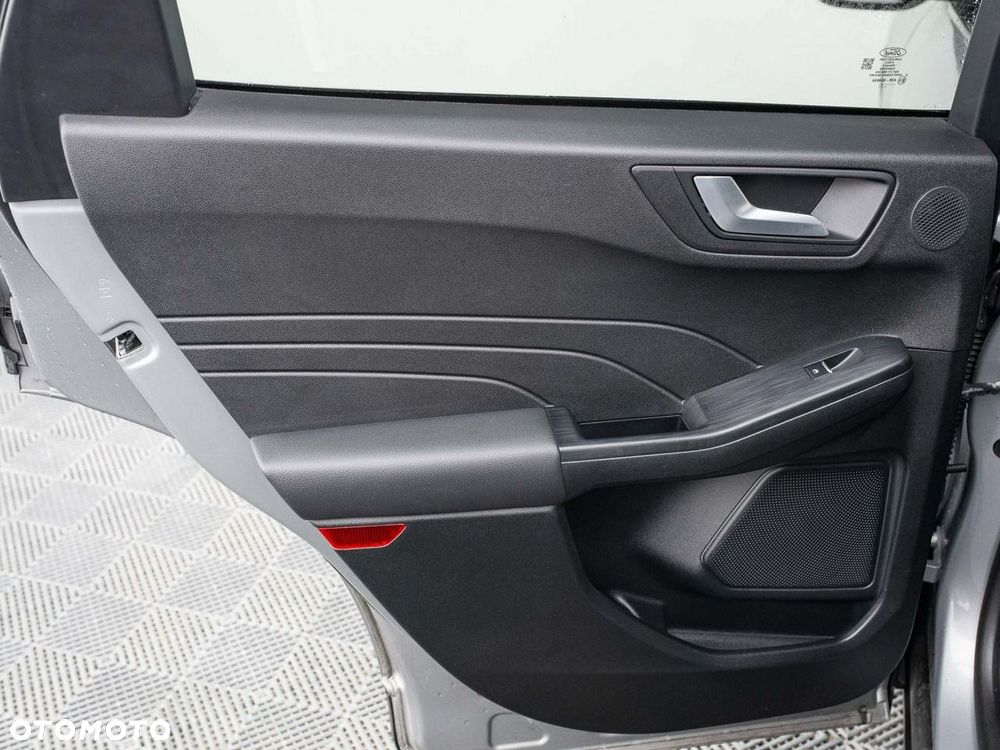 Ford Kuga 2.5 FHEV AWD Titanium X - 26