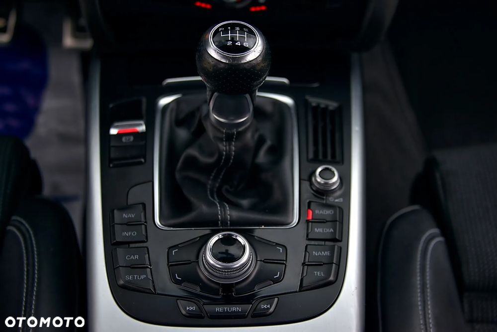 Audi A4 Avant 2.0 TDI DPF S line Sportpaket - 35