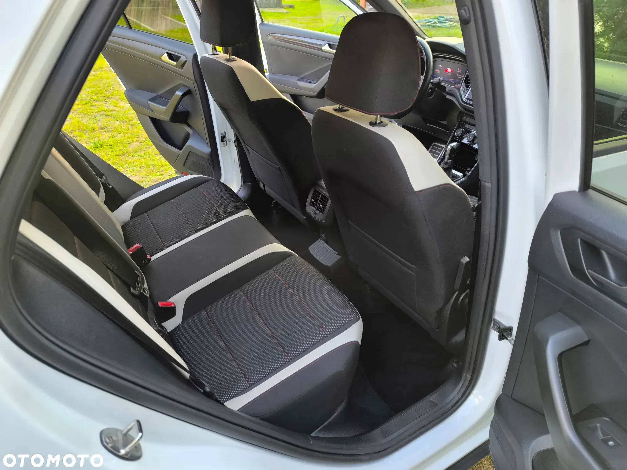Volkswagen T-Roc 1.5 TSI ACT Premium DSG - 36