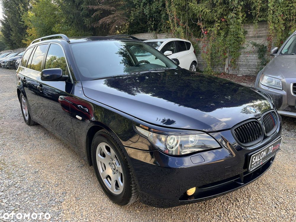 BMW Seria 5 523i Touring - 3