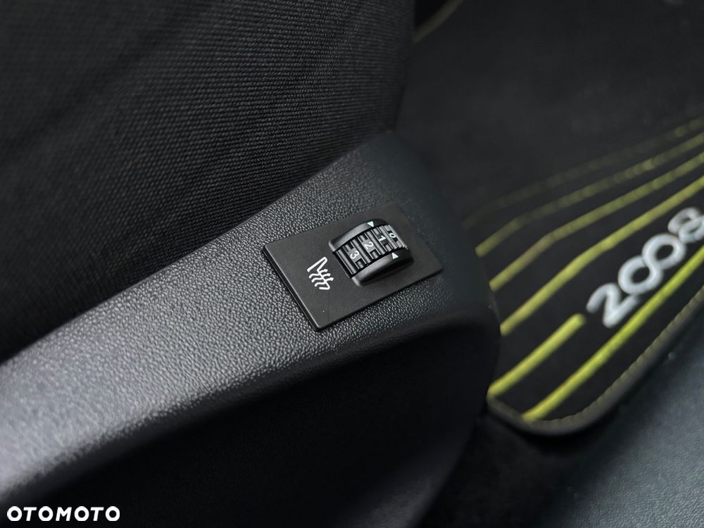 Peugeot 2008 PureTech 110 Stop&Start Business-Line - 36