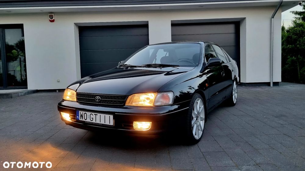 Toyota Carina - 1