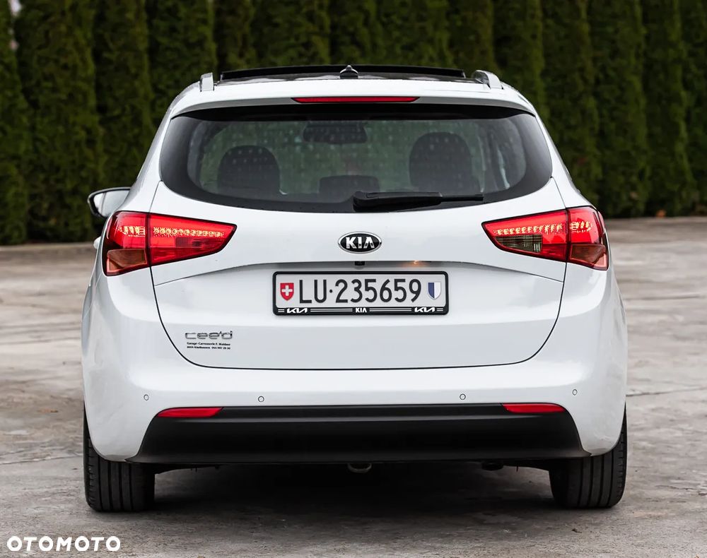 Kia Ceed 1.6 GDI DCT Platinum Edition - 11