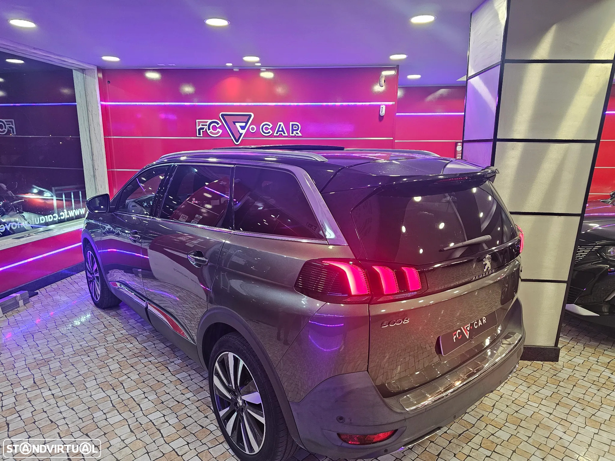 Peugeot 5008 1.6 BlueHDi GT Line - 28