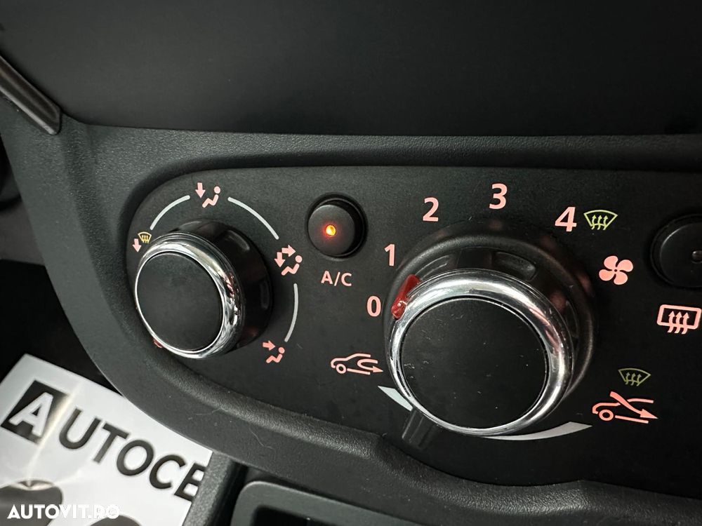 Dacia Duster 1.5 dCi 4x2 Laureate - 12