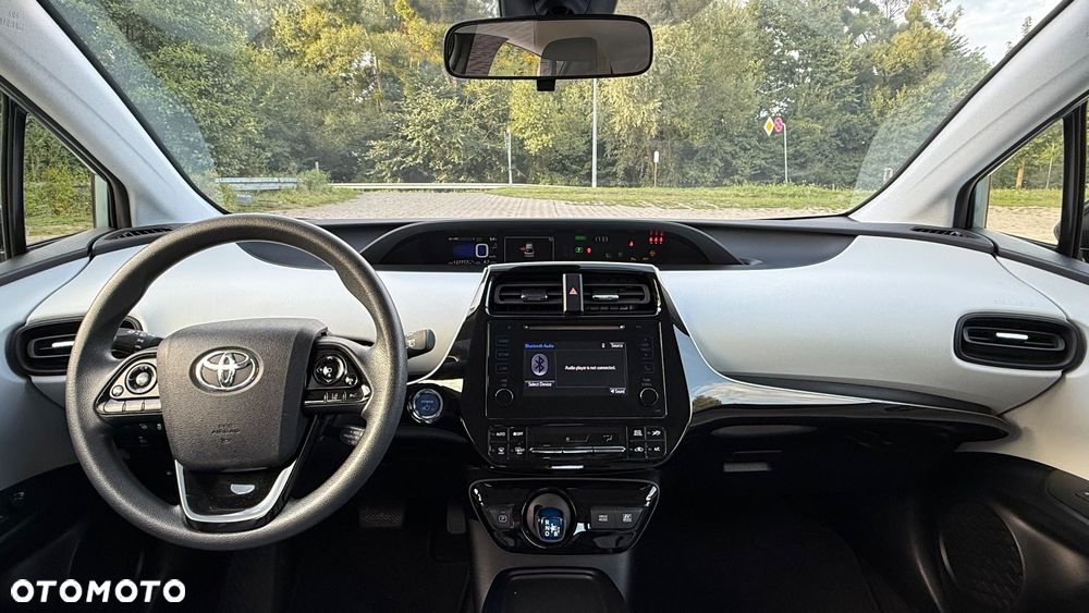 Toyota Prius 1.8 HSD Prestige - 9
