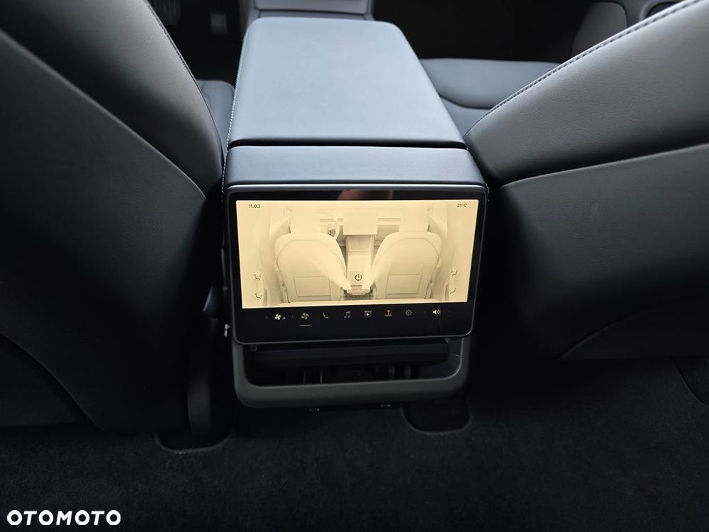 Tesla Model 3 RWD Premium - 10