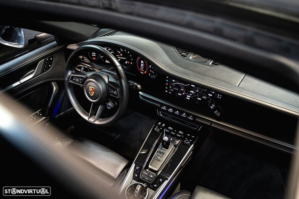 Porsche 911 (992) Carrera PDK - 20
