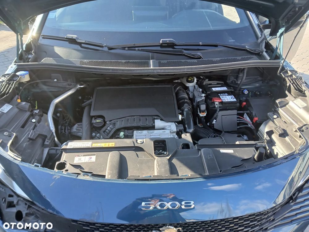 Peugeot 5008 PureTech 130 EAT8 Stop & Start GT - 23