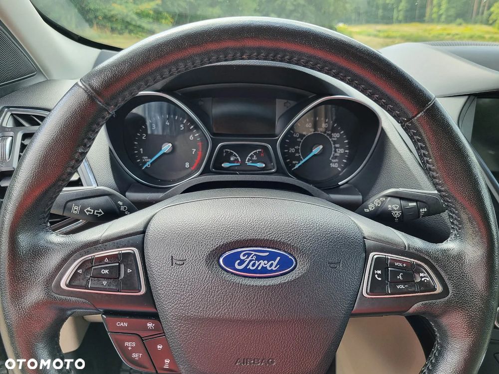 Ford Escape 2.0 EcoBoost AWD Titanium - 11