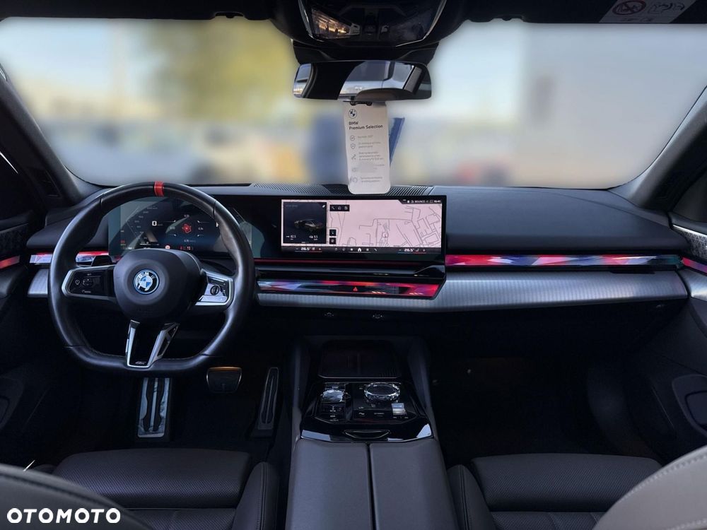 BMW i5 - 6