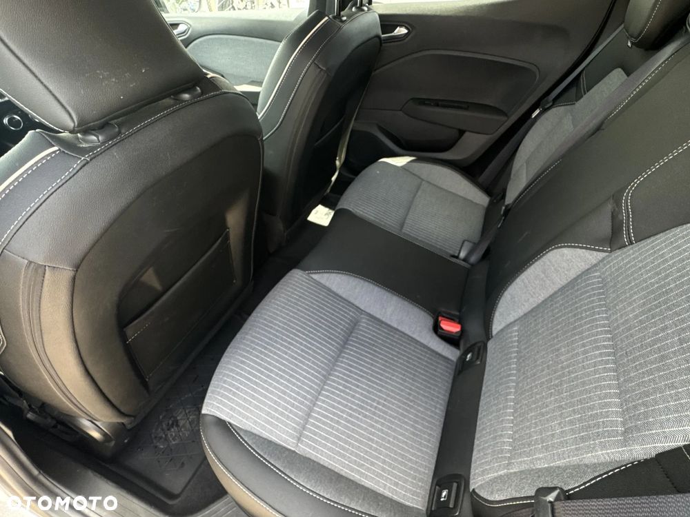 Renault Clio 1.0 TCe Techno - 17