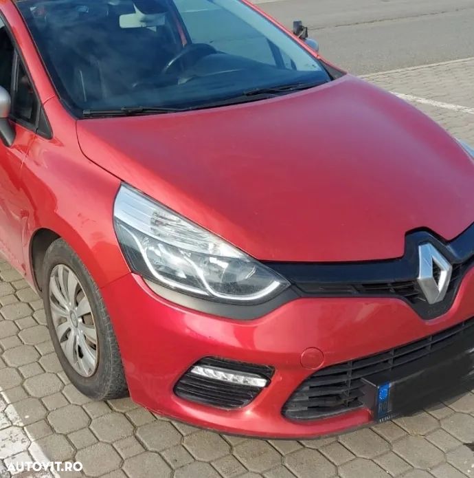 Renault Clio - 1