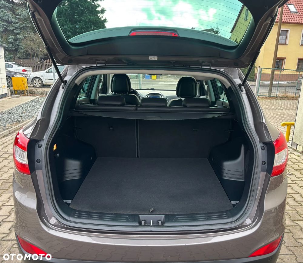 Hyundai ix35 blue 1.6 2WD Finale Gold - 12