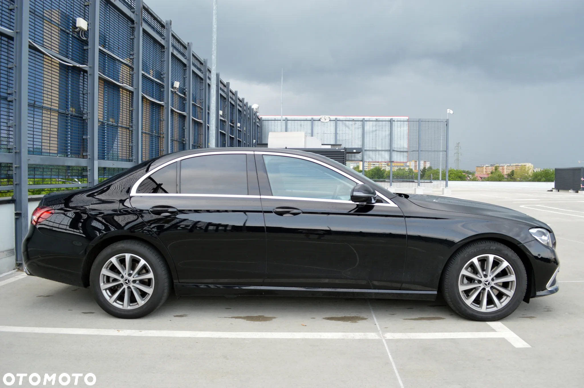 Mercedes-Benz Klasa E 220 d 4Matic 9G-TRONIC Avantgarde - 5