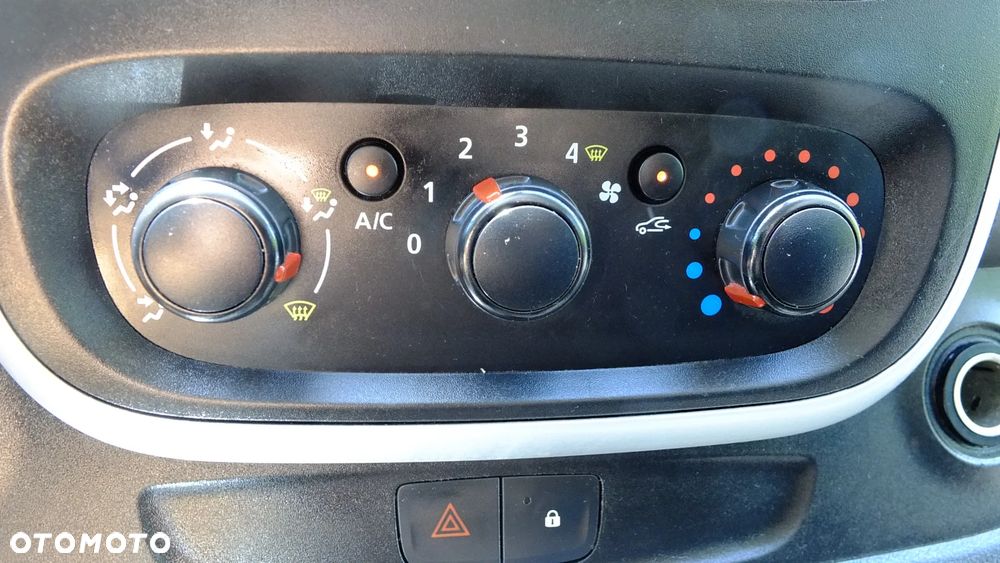 Renault Trafic - 36