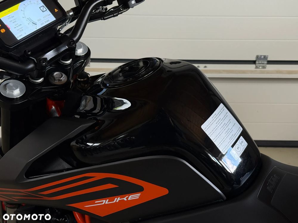 KTM Duke 125 - 29