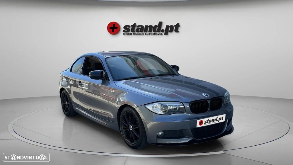 BMW 123 d Limited Edition Lifestyle c/ M Sport Pack - 7