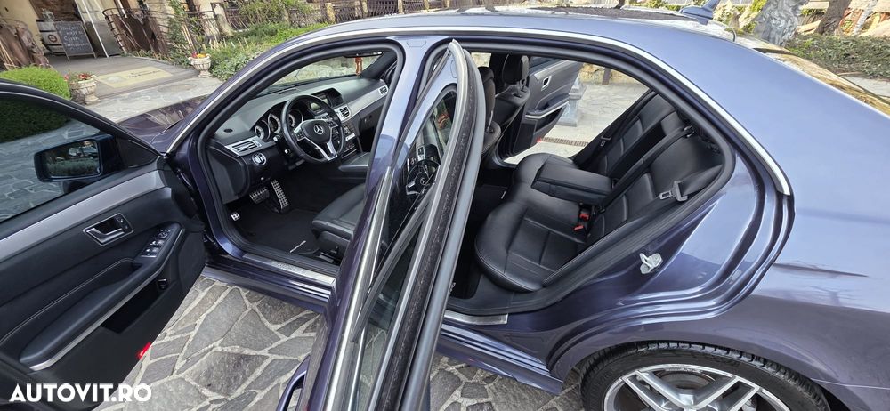 Mercedes-Benz E - 11