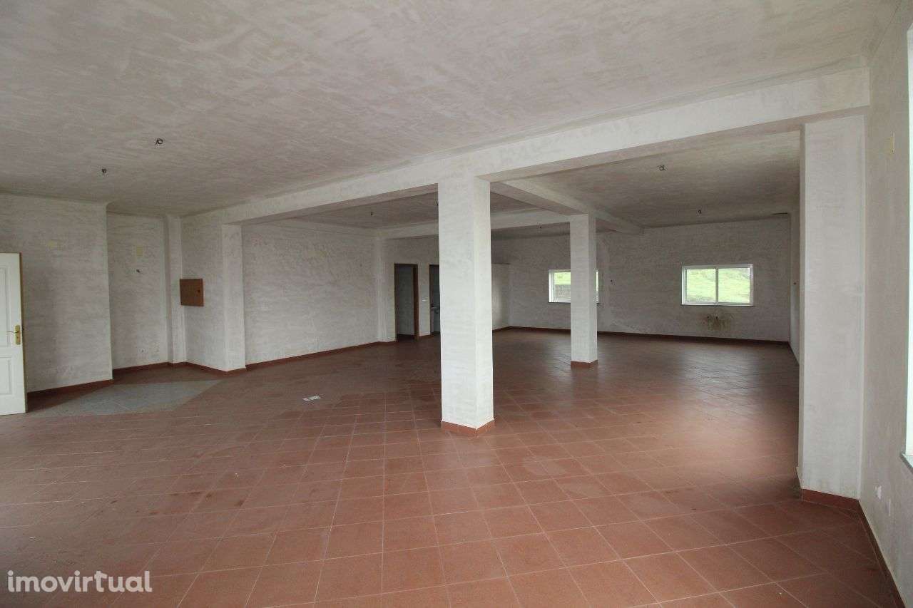 Loja Junto ao Centro – Boa Visibilidade - Grande imagem: 4/11