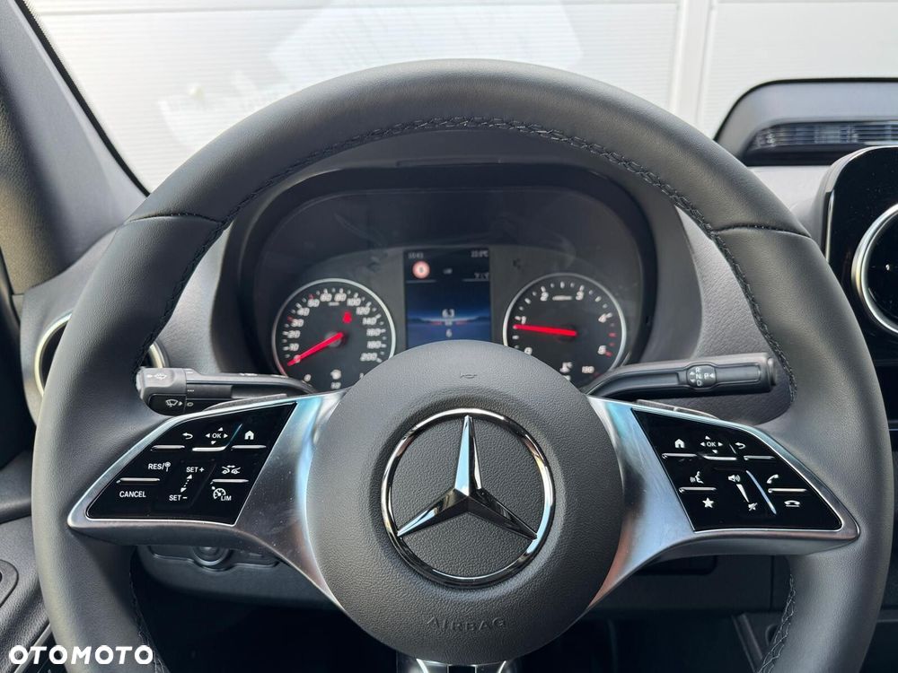 Mercedes-Benz Sprinter Furgon 319 cdi L3H2 4325 mm. - 23