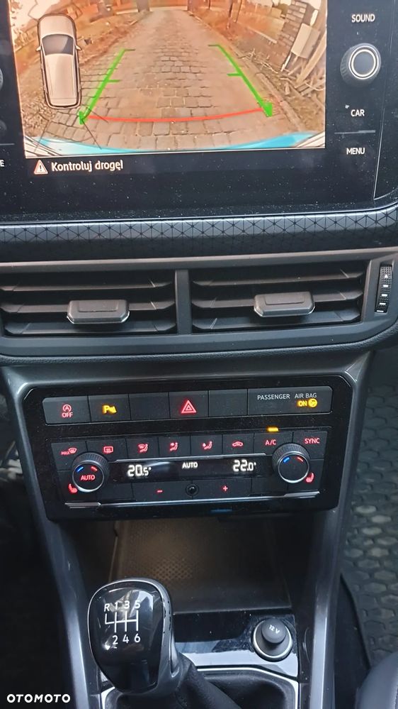 Volkswagen T-Cross ver-1-0-tsi-style - 17