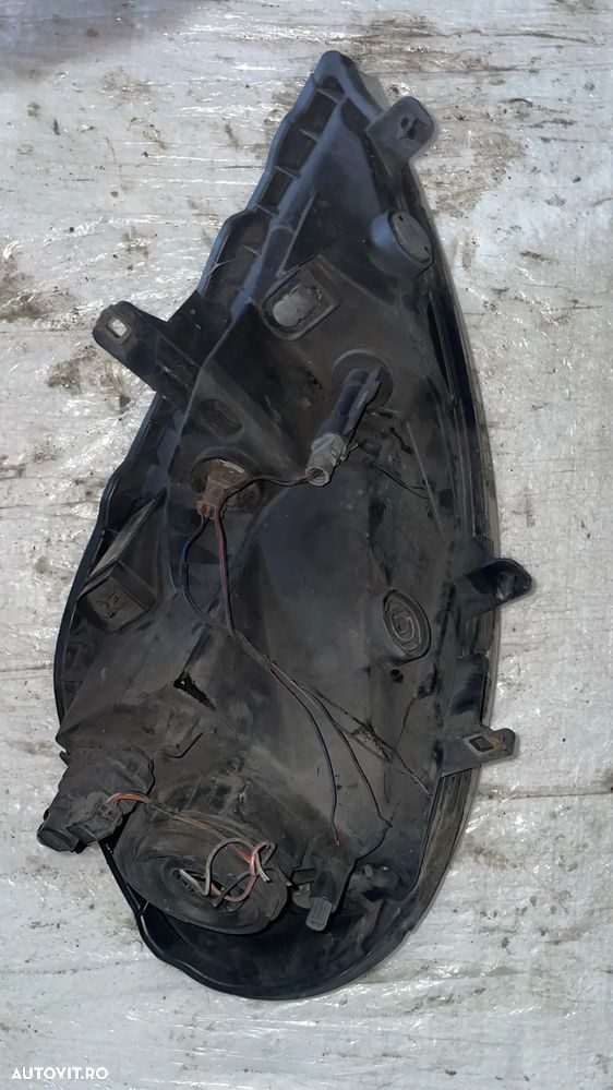 Far stanga dreapta Renault Trafic II, Opel Vivaro 8200701359 8200701361 - 5