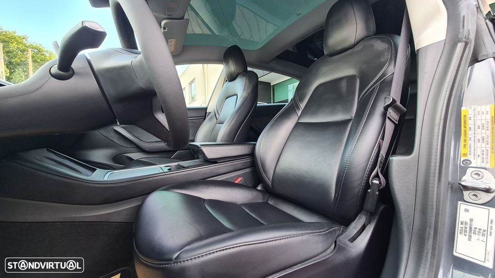 Tesla Model 3 - 39