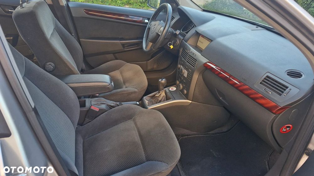 Opel Astra - 11