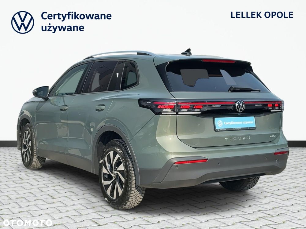 Volkswagen Tiguan - 8