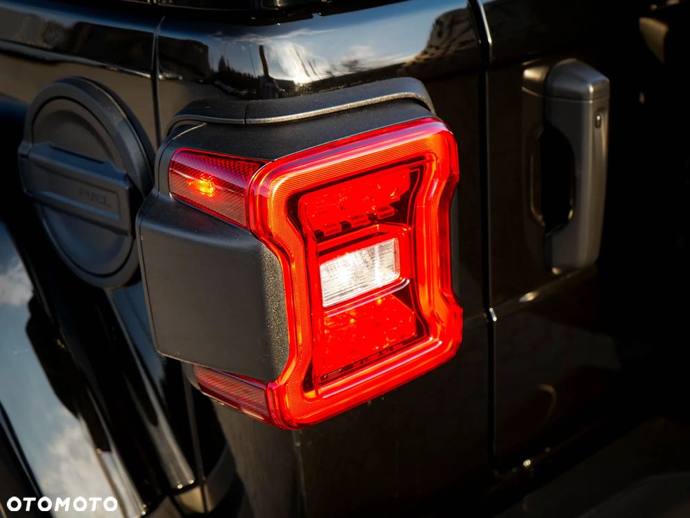 Jeep Wrangler - 15