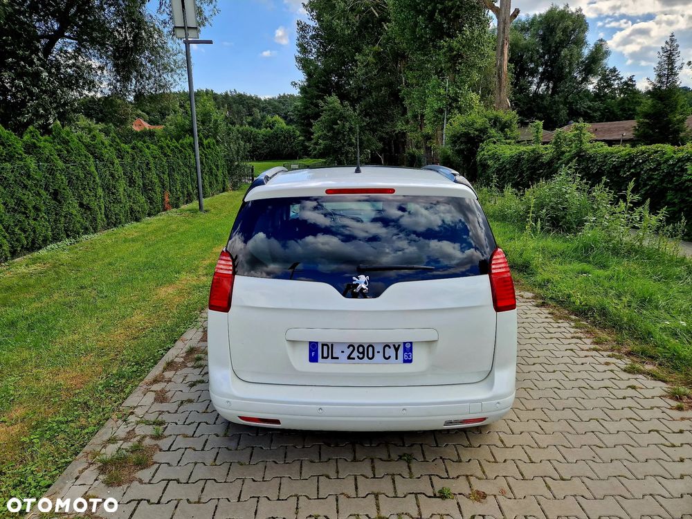 Peugeot 5008 - 5