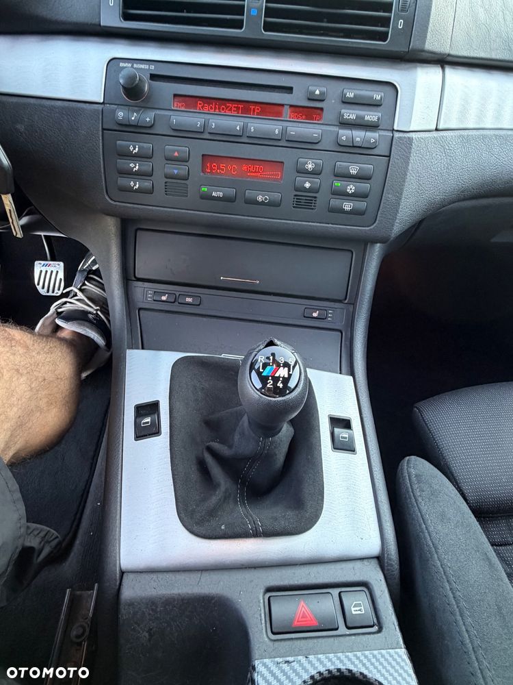 BMW Seria 3 318i - 26