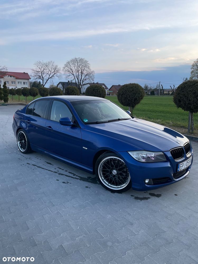 BMW Seria 3 318i - 1