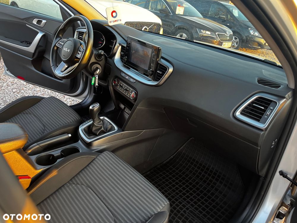 Kia Ceed 1.5 T-GDI M - 30